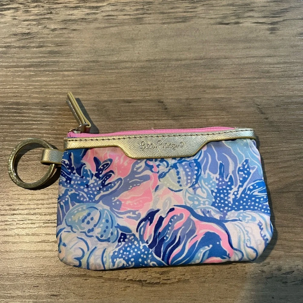 Lilly Pulitzer zip Close top blue pink floral ID pouch w logo Key ring 5.5 x 3.5